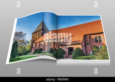 Die politisierte Kirche Prerow wurde von 1726 bis 1728, Fischland-Darß-Zingst, Mecklenburg-Western Pomerania, Deutschland, Europa Stockfoto