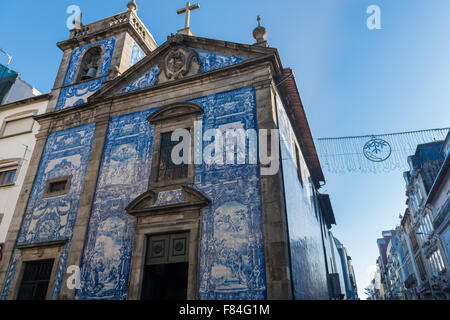 Das äußere der Capela Das Almas, Porto Stockfoto