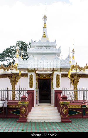 Shan-Pagode in Wat Fah Wiang In Wianghaeng Chiangmai Thailand Stockfoto