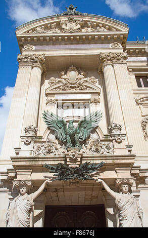 Gebäude der nationalen Akademie der Musik und Grand Opéra in Paris Stockfoto