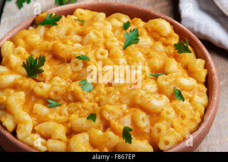 Pasta mit Kürbis und Käse cremig Stockfoto