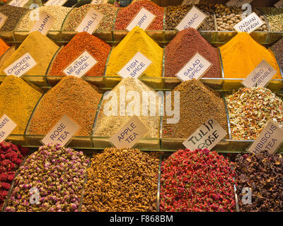 Türkei, Istanbul, Spice Bazaar, türkische Gewürze zum Verkauf Stockfoto