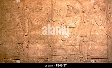 Alten sumerischen Steinbildhauen mit Keilschrift scripting Stockfoto