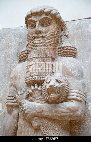 Alten sumerischen Steinbildhauen mit Keilschrift scripting Stockfoto
