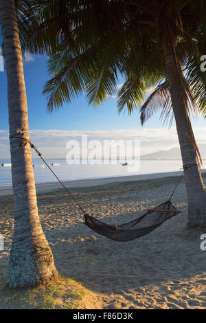 Hängematte auf neue Stadtstrand, Nadi, Viti Levu, Fidschi Stockfoto