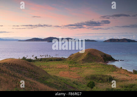 Mana Island bei Sonnenaufgang, Mamanuca Inseln, Fidschi Stockfoto