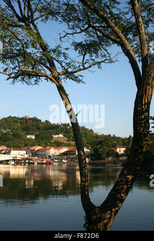 Penne d'Agenais von St Sylvestre-Sur-Lot Stockfoto