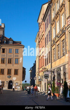 Häuser rund um den Markt Platz der Altstadt (Stare Miasto) in Warschau, Polen Stockfoto