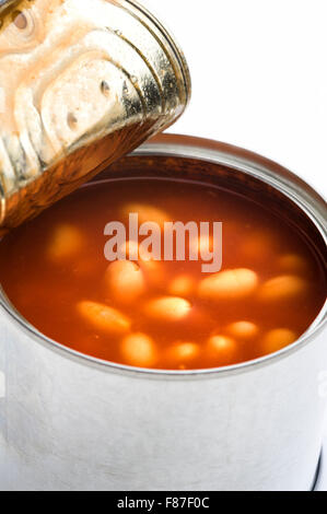 Kann der geöffneten gebackene Bohnen. Stockfoto