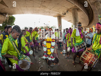 Hindu Anhänger In Trance während des jährlichen Thaipusam religiösen Festivals In Batu-Höhlen, Südost-Asien, Kuala Lumpur, Malaysia Stockfoto