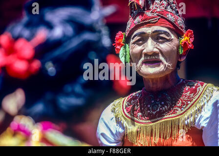 Ältere Menschen die Tänzerin Portrait, Surabaya, Bali, Indonesien, Südostasien Stockfoto