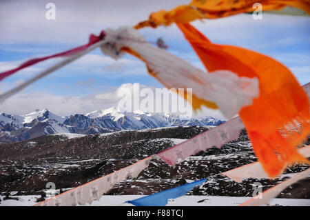 Qilian. 4. Dezember 2015. Foto aufgenommen am 4. Dezember 2015 zeigt den Bayi-Gletscher im Nordwesten Chinas Provinz Qinghai Qilian County. © Zhang Xi/Xinhua/Alamy Live-Nachrichten Stockfoto