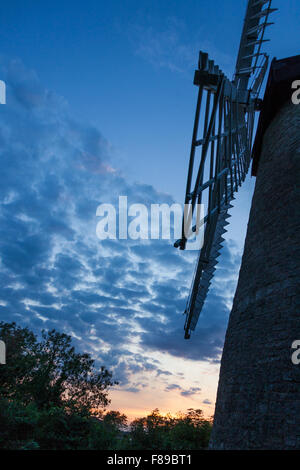 Bradwell Tower Mill, gebaut um 1816, die Windmühle weiter im Einsatz bis 1871 Stockfoto