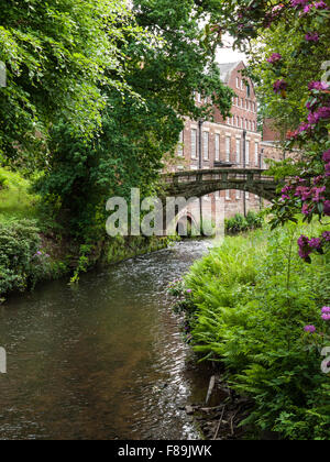 Steinbruch-Bank-Mühle und der Fluß Bollin Stockfoto