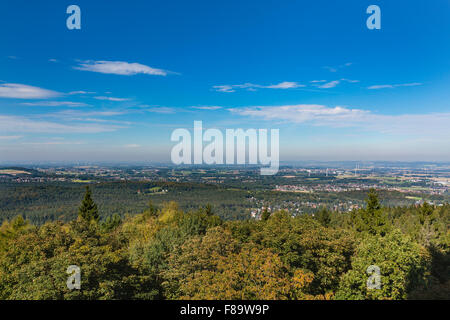 Blick vom Aussichtspunkt Hermannsdenkmal im Teutoburger Wald im Norden, Deutschland Stockfoto