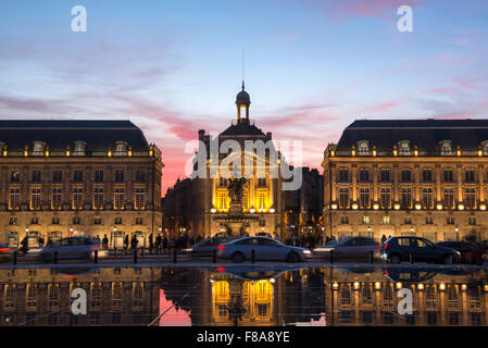 Miroir d ' Eau in Place De La Bourse Stockfoto