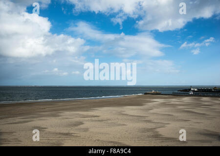 Stadtstrand in der Bucht von Arcachon Stockfoto