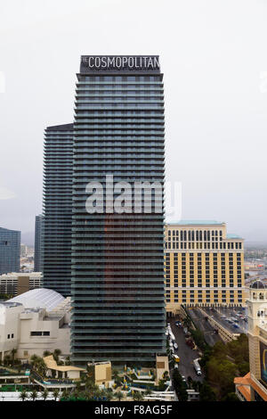 Weltoffen und Bellagio Hotel und Casino nebenan miteinander, über dem Strip in Las Vegas Nevada aus fotografiert. Stockfoto