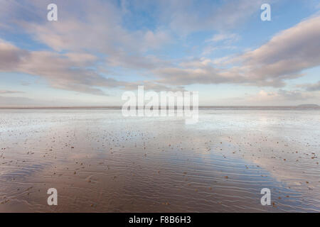 Ein Blick vom Berrow Strand, Somerset, UK. Stockfoto