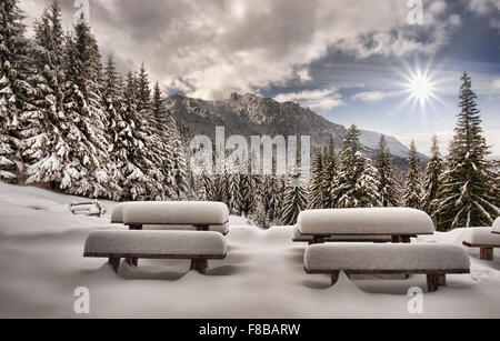 Winter-Szene in herrlicher Berglandschaft, rumänischen Karpaten Stockfoto