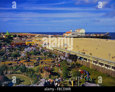 Britannia Pier und Strand. Great Yarmouth. Norfolk. England. UK Stockfoto