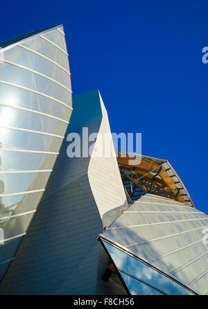 Detail Glas Segel des Louis Vuitton Stiftung Museum gebaut von Frank Gehry, Bois De Boulogne, Paris, Frankreich Stockfoto