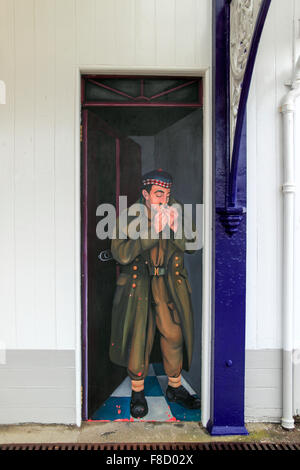 "Der lange Abschied" Wand Wandmalerei Invergordon Railway Station Highland Scotland UK Stockfoto