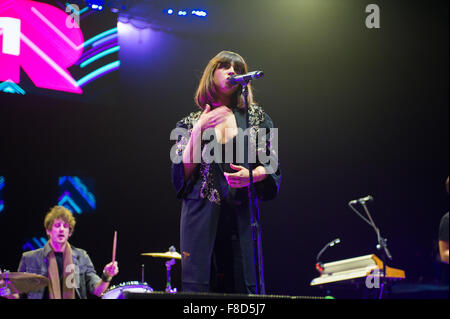 Glasgow, Schottland. 8. Dezember 2015. Füchse führt auf dem Clyde 1 Live Konzert bei SSE Hydro, Glasgow, UK auf Dienstag, 8. Dezember 2015 Credit: John Graham / Bassline Bilder/Alamy Live News Stockfoto