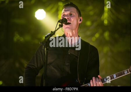 Glasgow, Schottland. 8. Dezember 2015. Stereophonics bei der Clyde 1 Live Konzert bei SSE Hydro, Glasgow, UK auf Dienstag, 8. Dezember 2015 durchzuführen Credit: John Graham / Bassline Bilder/Alamy Live News Stockfoto