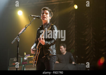 Glasgow, Schottland. 8. Dezember 2015. Stereophonics bei der Clyde 1 Live Konzert bei SSE Hydro, Glasgow, UK auf Dienstag, 8. Dezember 2015 durchzuführen Credit: John Graham / Bassline Bilder/Alamy Live News Stockfoto