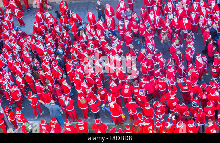 Eine nicht identifizierte Teilnehmer bei der Las Vegas Great Santa Run Stockfoto