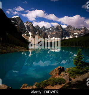Moraine Lake, Banff Nationalpark, Alberta, Kanada - Kanadische Rockies, Valley of the Ten Peaks, Sommer Stockfoto