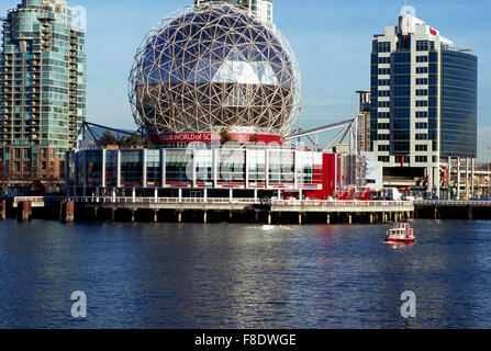 Vancouver, BC, Britisch-Kolumbien, Kanada - Telus World of Science (aka Science World) an False Creek Stockfoto