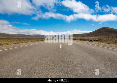 Nationalstraße 40 im Norden von Argentinien Stockfoto