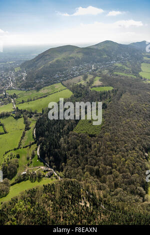 Eine Luftaufnahme von den Malvern Hills an einem sonnigen Tag in Worcestershire, UK Stockfoto