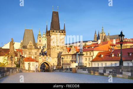 Prager Altstadt, Karlsbrücke, Blick Richtung Mala Strana, Tschechische Republik, UNESCO Stockfoto