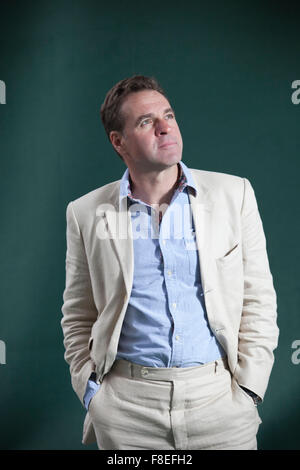 Ein Porträt von Niall Ferguson in Charlotte Square Gardens während The Edinburgh International Book Festival. Stockfoto