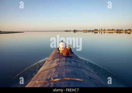 Der Niger, gesehen vom Dach des Segelschiff, eine Pinasse. Das Boot steuert auf Tomboktu. Stockfoto