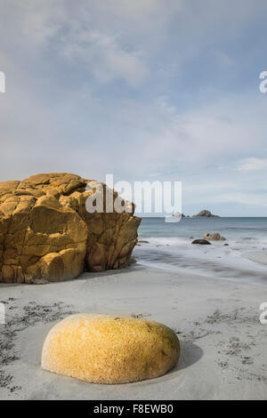 Schöner Strand Landschaft mit Pastell Farben morgens Licht Stockfoto