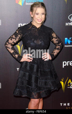 Sydney, Australien 9. Dezember 2015: Promis und VIPs Pose auf dem roten Teppich bei der 5. jährlichen AACTA Preisverleihung auf den Stern in Sydney stattfand. Abgebildet ist Bindi Irwin Credit: Mjmediabox/Alamy Live-Nachrichten Stockfoto