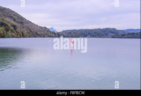 im Grand Lac de Wälder ist eines der Wälder-Seen, befindet sich in Matheysine im Departement Isere, Frankreich, Stockfoto