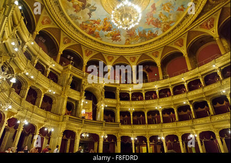 Die schöne Aula der ungarischen Staatsoper in Budapest, Ungarn. Stockfoto