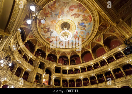 Die schöne Aula der ungarischen Staatsoper in Budapest, Ungarn. Stockfoto