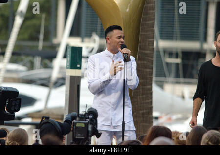 Sydney, Australien 9. Dezember 2015: Cyrus führt während der 5. jährlichen AACTA Preisverleihung auf den Stern in Sydney stattfand. Bildnachweis: Mjmediabox/Alamy Live-Nachrichten Stockfoto