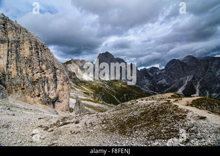 Die Cinque Torri di Averau aus Nuvolau, Dolomiten, Belluno, Italien Stockfoto