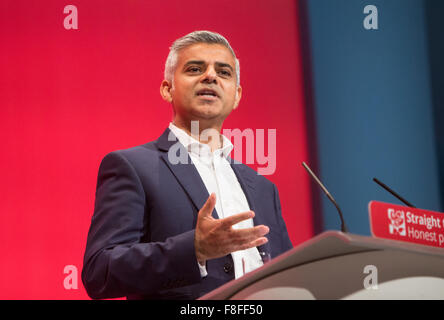 Schatten-Staatssekretär für Justiz und Shadow Lord Chancellor, Sadiq Khan spricht auf der Konferenz von Labour-Partei Stockfoto