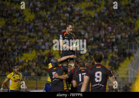 SO Paulo, SP, Brasilien. 4. Dezember 2015. Sao Paulo. SP-Brasilien. 12.04.2015 - steht Sport - Rugby - Rugby brasilianischen Nationalmannschaft Deutschland im Pacaembu-Stadion in So Paulo, diesen Freitag (04), die Super Herausforderung Rugby BH XV. Das Spiel der Rugby an dieser Stelle zeigt der Sport Wachstum im Land und ist ein großer Schritt für die Vermassung des Sports. Foto: Dorivan Marinho/Midas Presse © Csm/Alamy Live-Nachrichten Stockfoto