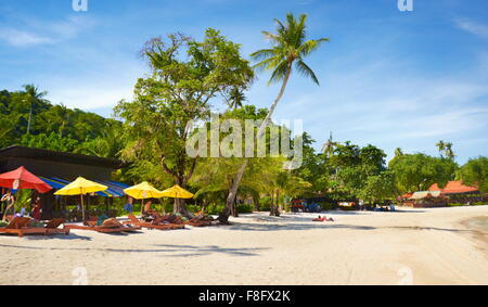 Thailand - Phi Phi Island, Phang Nga Bay Küste Landschaft Stockfoto