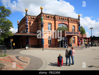 Hundertwasser Bahnhof in Uelzen, Uelzen, Niedersachsen, Deutschland, Europa Stockfoto