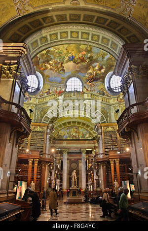 In der Prunksaal der Nationalbibliothek ("Prunksaal der Nationalbibliothek) Wien, Österreich. Stockfoto